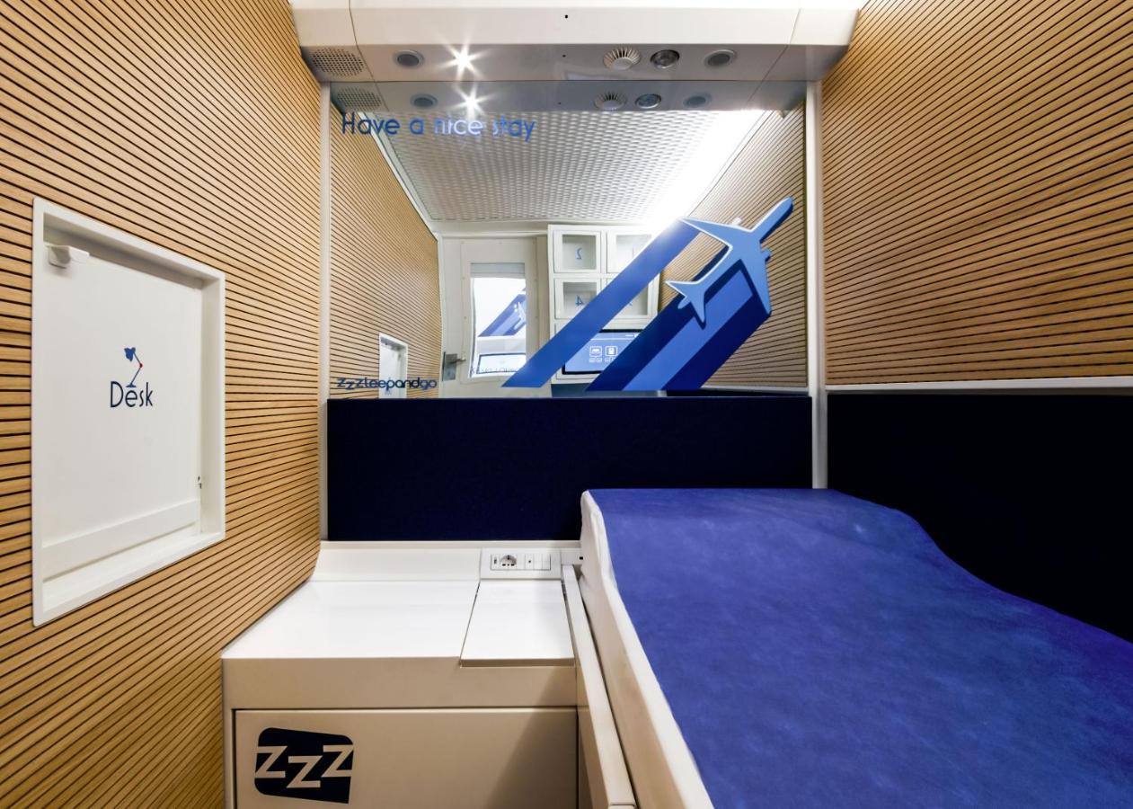 Готель Resting Pods - Zzzleepandgotrn Torino Airport Caselle Torinese Екстер'єр фото